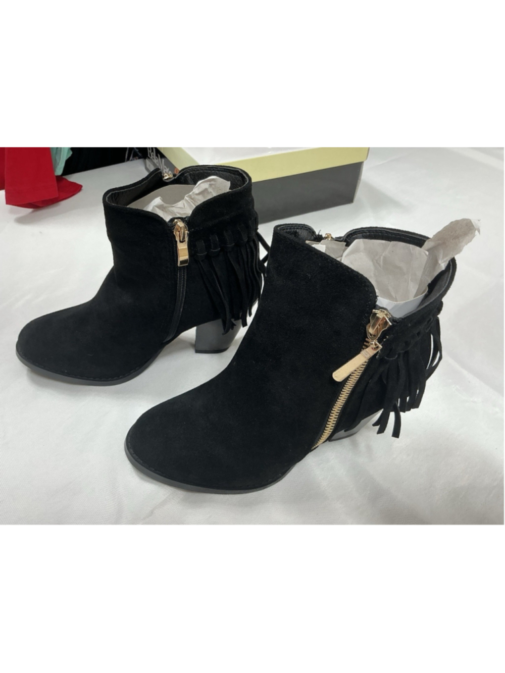 Womans New Bella Marie Kenzie Ankle Boot Size 6.5 Black Fringe